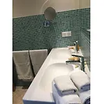 In With Swimming Pool Villa *