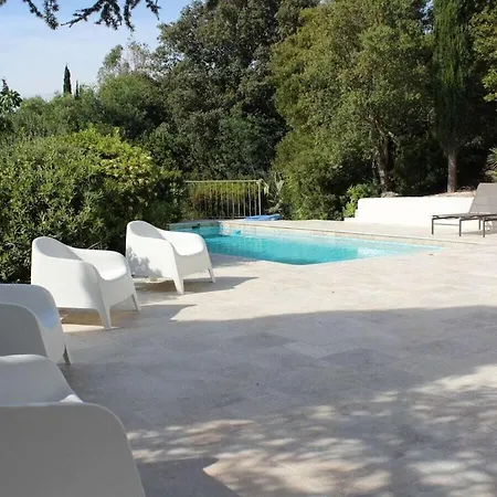 In With Swimming Pool Villa Les Issambres